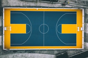 2026国际足联世界杯-库里与C罗巅峰对决，跨界奇幻之夜，胜负难料